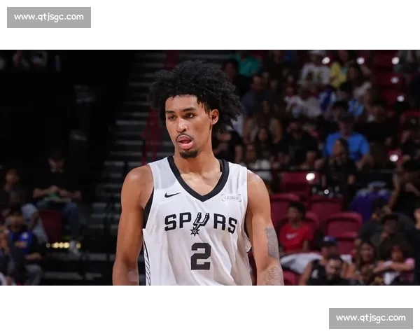 19 岁破 79 年纪录!马刺榜眼哈珀:替补席藏不住的珍宝 19 岁破 79 年纪录!马刺榜眼哈珀:替补席藏不住的珍宝