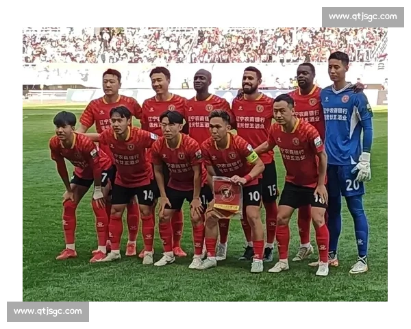 大连英博贺辽宁铁人冲超夺冠，辽足双雄启新篇