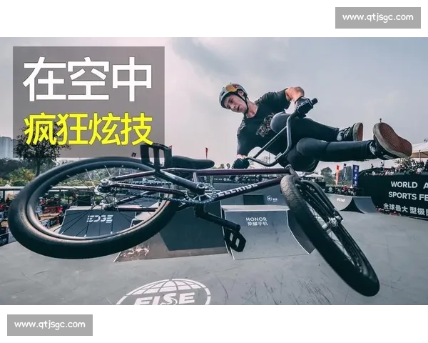 跑酷小伙炫技,摄影师才是真・硬核玩家 跑酷小伙炫技,摄影师才是真・硬核玩家