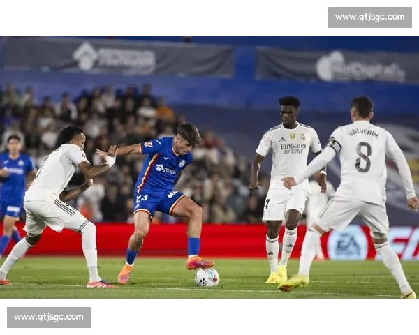 阿隆索的平衡术：皇马制胜密码与巴萨的失衡困局